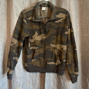 VS Pink Dark Camouflage Quarter Zip